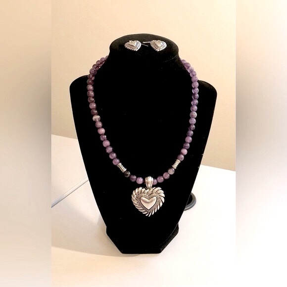 Bead Necklace w/Heart Pendant and Heart Shape Pierced Earrings - Picture 8 of 11